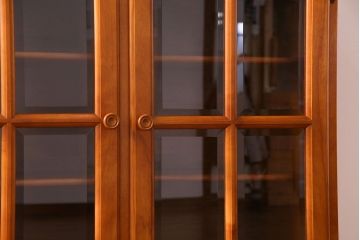 中古　アーリーアメリカン　明るい色味のサイドボード(キャビネット、収納棚、飾り棚)