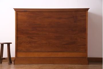 中古　アーリーアメリカン　明るい色味のサイドボード(キャビネット、収納棚、飾り棚)