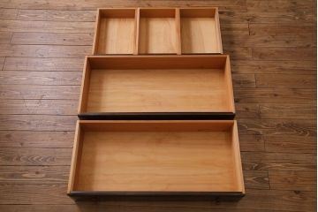 中古美品　松本民芸家具　直線的なデザインが美しいD型和タンス(箪笥、チェスト)(定価約54万円)