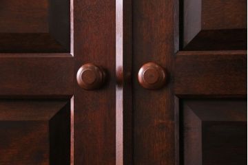 中古美品　松本民芸家具　直線的なデザインが美しいD型和タンス(箪笥、チェスト)(定価約54万円)