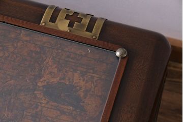 中古　海外製　ニレ材　重厚な佇まいが目を引くトランクケース(衣装箱、銭箱)(定価約20万円)