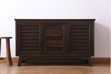 中古美品　松本民芸家具　直線のデザインが印象的なサイドボード(ローボード、収納棚、戸棚)(定価約33万円)