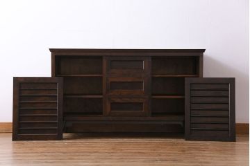 中古美品　松本民芸家具　直線のデザインが印象的なサイドボード(ローボード、収納棚、戸棚)(定価約33万円)