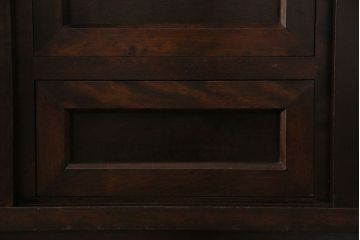 中古美品　松本民芸家具　直線のデザインが印象的なサイドボード(ローボード、収納棚、戸棚)(定価約33万円)