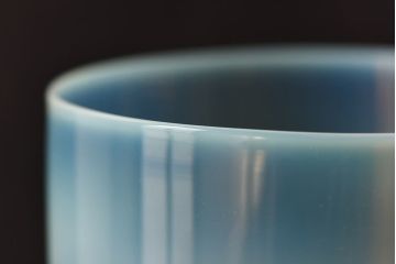 アンティーク雑貨　ワセリンガラス(ウランガラス)　幻想的な雰囲気漂うサワーグラス(ワイングラス、酒器)(2)