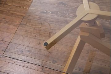 中古美品　Cassina(カッシーナ)　VIDUN(ヴィドゥン)ガラステーブル(ダイニングテーブル)(定価約58万円)