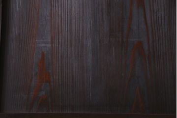 和製アンティーク　濃くて深い色合いが情緒を漂わせる板戸1枚(引き戸、建具)