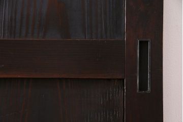 和製アンティーク　濃くて深い色合いが情緒を漂わせる板戸1枚(引き戸、建具)
