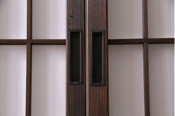 和製アンティーク　細い縦格子が美しいガラス入りの障子戸(仕切り戸、格子戸、引き戸、建具)4枚組(2)