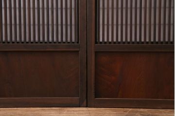 和製アンティーク　細い桟が美しい裏障子付き格子戸(建具、引き戸、ガラス帯戸)2枚組