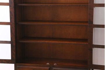 中古　美品　北海道民芸家具　収納力抜群のシックなブックケース(本箱、収納棚、戸棚)(定価41万円)