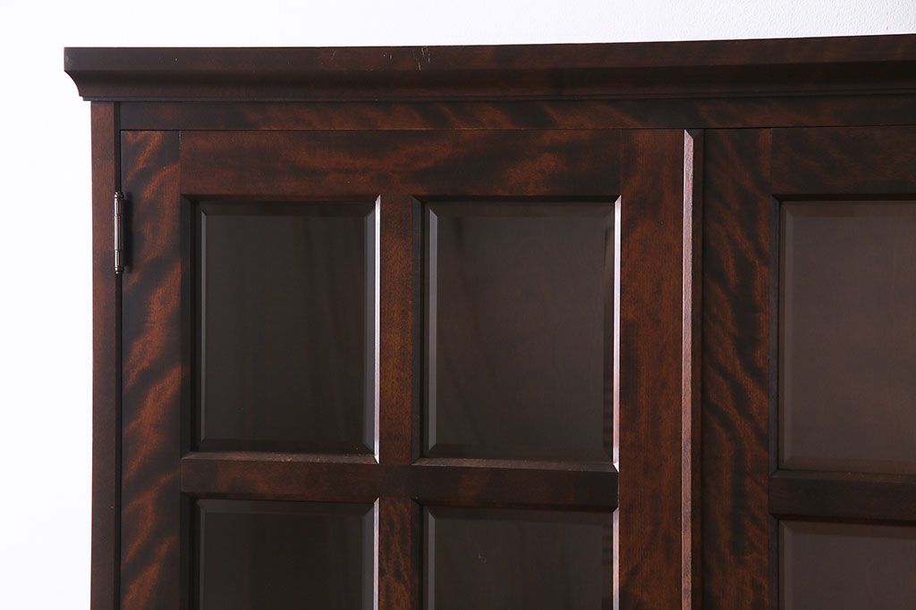 中古　美品　北海道民芸家具　収納力抜群のシックなブックケース(本箱、収納棚、戸棚)(定価41万円)