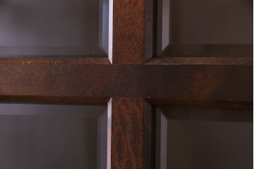 中古　美品　北海道民芸家具　収納力抜群のシックなブックケース(本箱、収納棚、戸棚)(定価41万円)