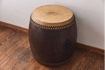 アンティーク雑貨　時代物　欅刳り貫き胴　明治大正期の和太鼓(1尺6寸)