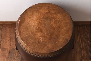 アンティーク雑貨　時代物　欅刳り貫き胴　明治大正期の和太鼓(1尺6寸)
