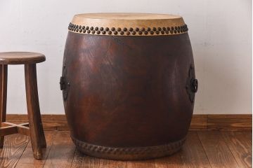アンティーク雑貨　時代物　欅刳り貫き胴　明治大正期の和太鼓(1尺6寸)