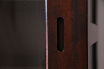 中古　民芸家具　落ち着きのある色合いの食器棚(収納棚、戸棚、飾り棚)