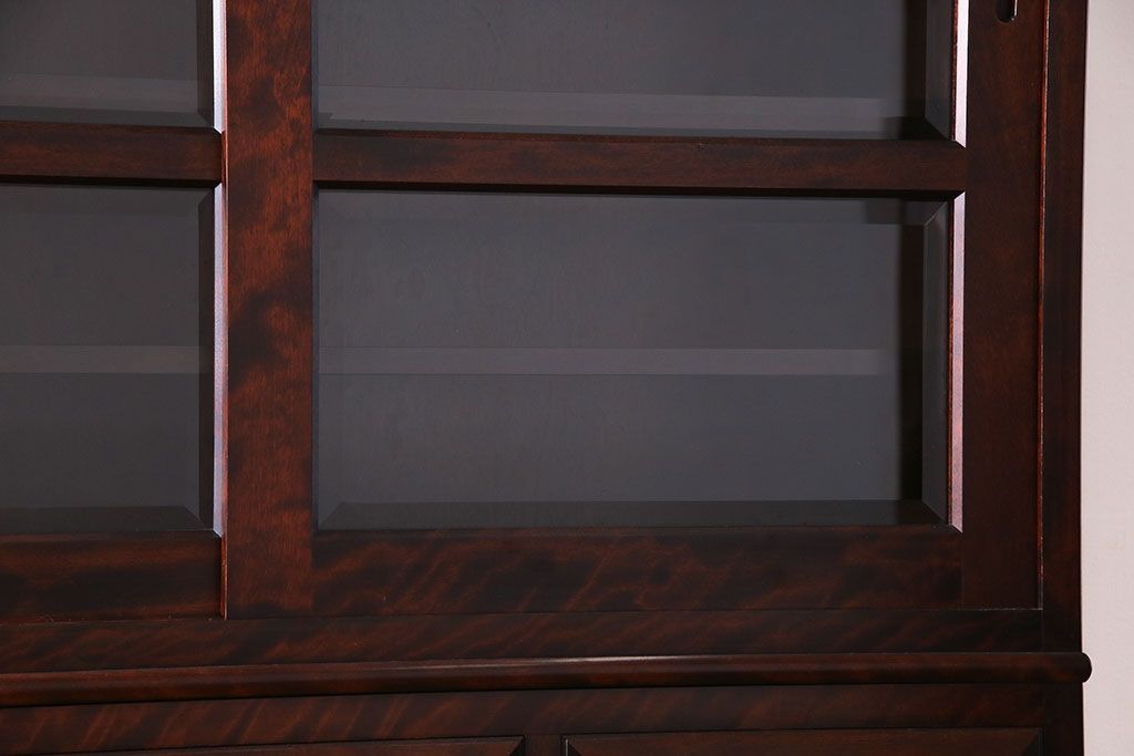 中古　民芸家具　落ち着きのある色合いの食器棚(収納棚、戸棚、飾り棚)