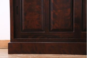 中古　民芸家具　落ち着きのある色合いの食器棚(収納棚、戸棚、飾り棚)