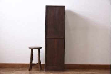 レトロ家具　昭和レトロ　モールガラスがおしゃれな縦型収納棚(戸棚、キャビネット)