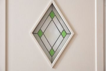ペイント家具　ラフジュ工房オリジナルステンドグラス　結霜ガラスとステンドグラスがおしゃれな引き戸(建具)2枚セット