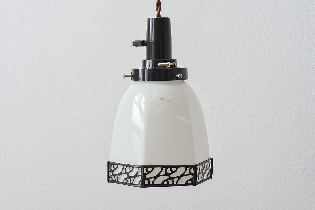 昭和初期　和モダンな雰囲気漂うシェード(ペンダントライト、天井照明)