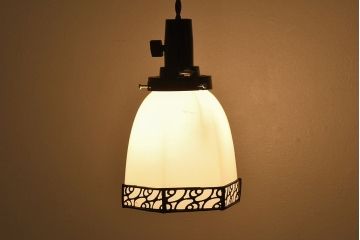 昭和初期　和モダンな雰囲気漂うシェード(ペンダントライト、天井照明)