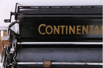 アンティーク雑貨　ドイツ製　WANDERER-WERKE(ヴォルケ社) CONTINENTAL　高級感漂うタイプライター