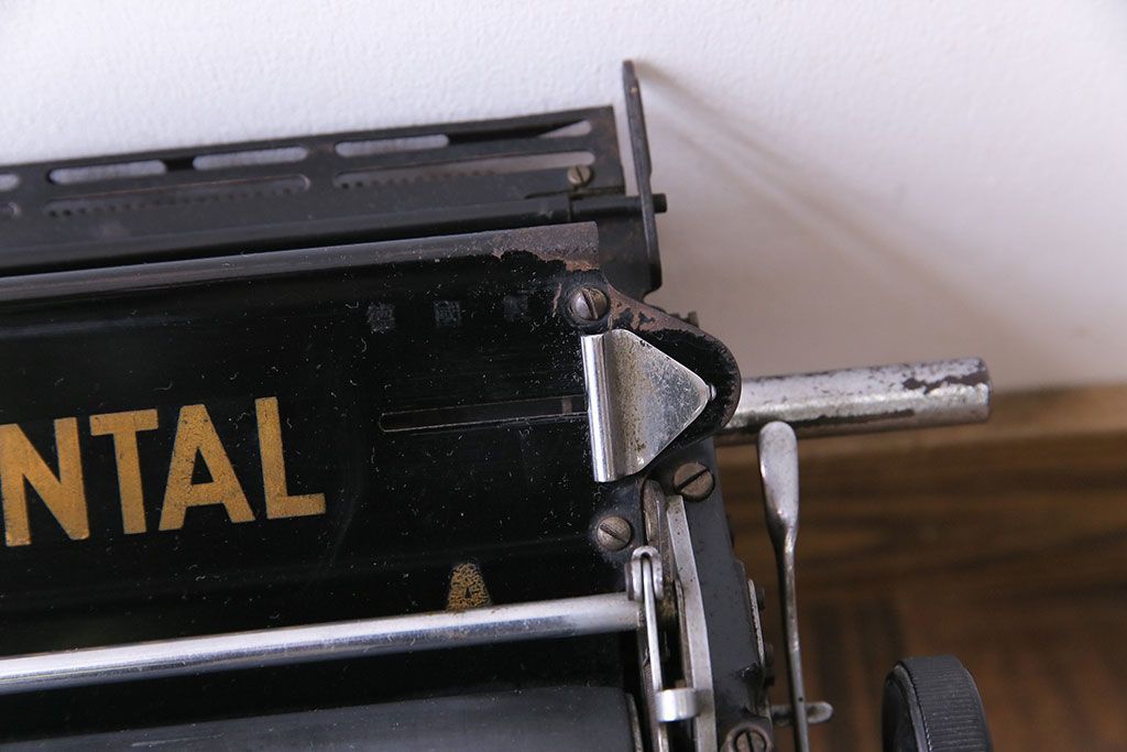 アンティーク雑貨　ドイツ製　WANDERER-WERKE(ヴォルケ社) CONTINENTAL　高級感漂うタイプライター