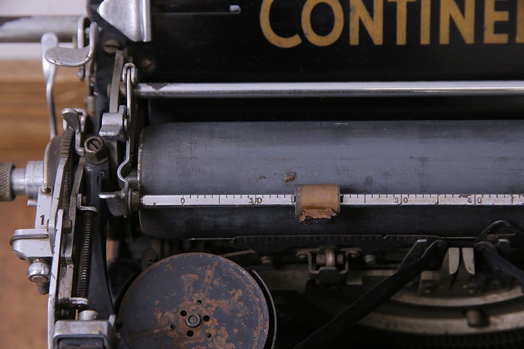 アンティーク雑貨　ドイツ製　WANDERER-WERKE(ヴォルケ社) CONTINENTAL　高級感漂うタイプライター