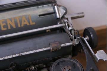 アンティーク雑貨　ドイツ製　WANDERER-WERKE(ヴォルケ社) CONTINENTAL　高級感漂うタイプライター