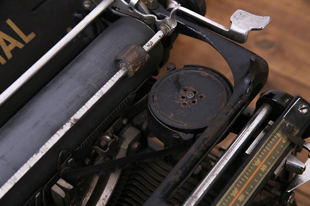 アンティーク雑貨　ドイツ製　WANDERER-WERKE(ヴォルケ社) CONTINENTAL　高級感漂うタイプライター