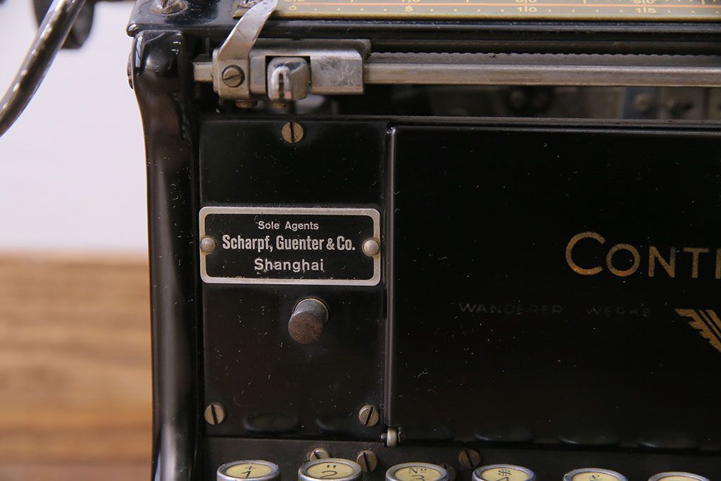 アンティーク雑貨　ドイツ製　WANDERER-WERKE(ヴォルケ社) CONTINENTAL　高級感漂うタイプライター