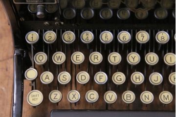 アンティーク雑貨　ドイツ製　WANDERER-WERKE(ヴォルケ社) CONTINENTAL　高級感漂うタイプライター