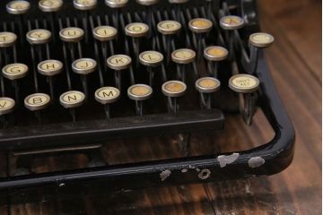 アンティーク雑貨　ドイツ製　WANDERER-WERKE(ヴォルケ社) CONTINENTAL　高級感漂うタイプライター