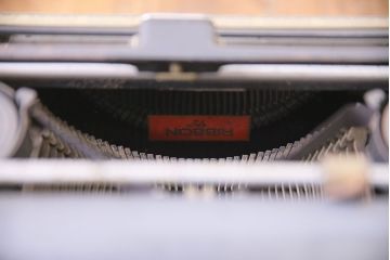 アンティーク雑貨　ドイツ製　WANDERER-WERKE(ヴォルケ社) CONTINENTAL　高級感漂うタイプライター