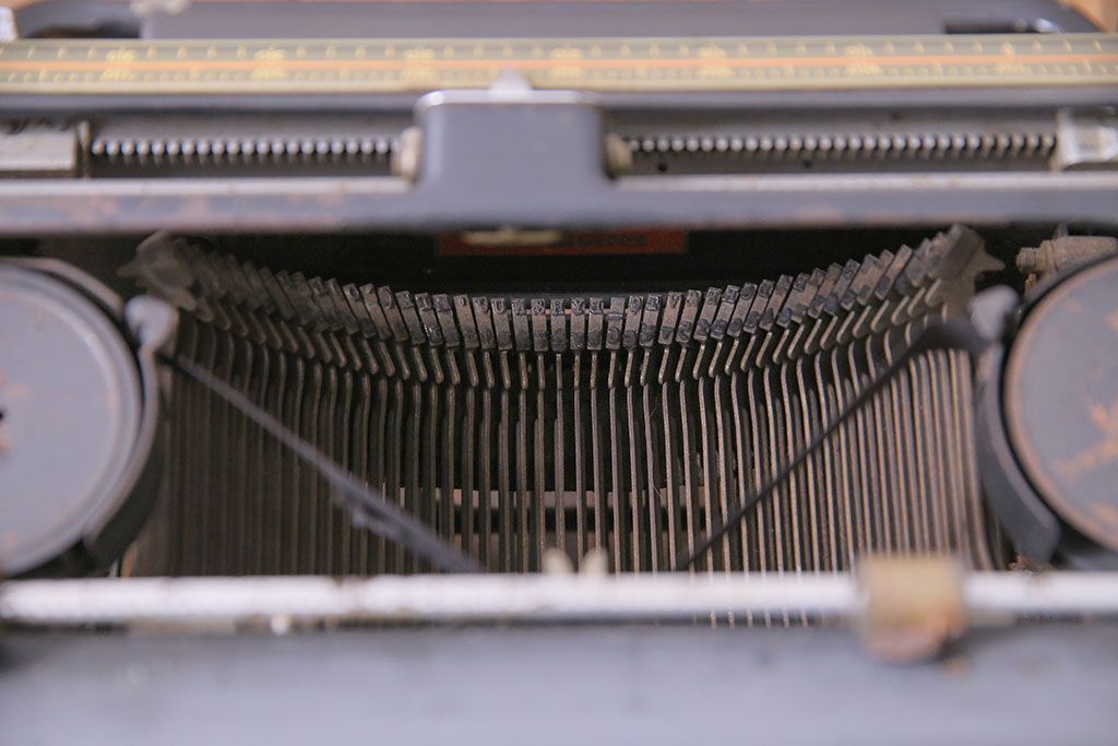 アンティーク雑貨　ドイツ製　WANDERER-WERKE(ヴォルケ社) CONTINENTAL　高級感漂うタイプライター