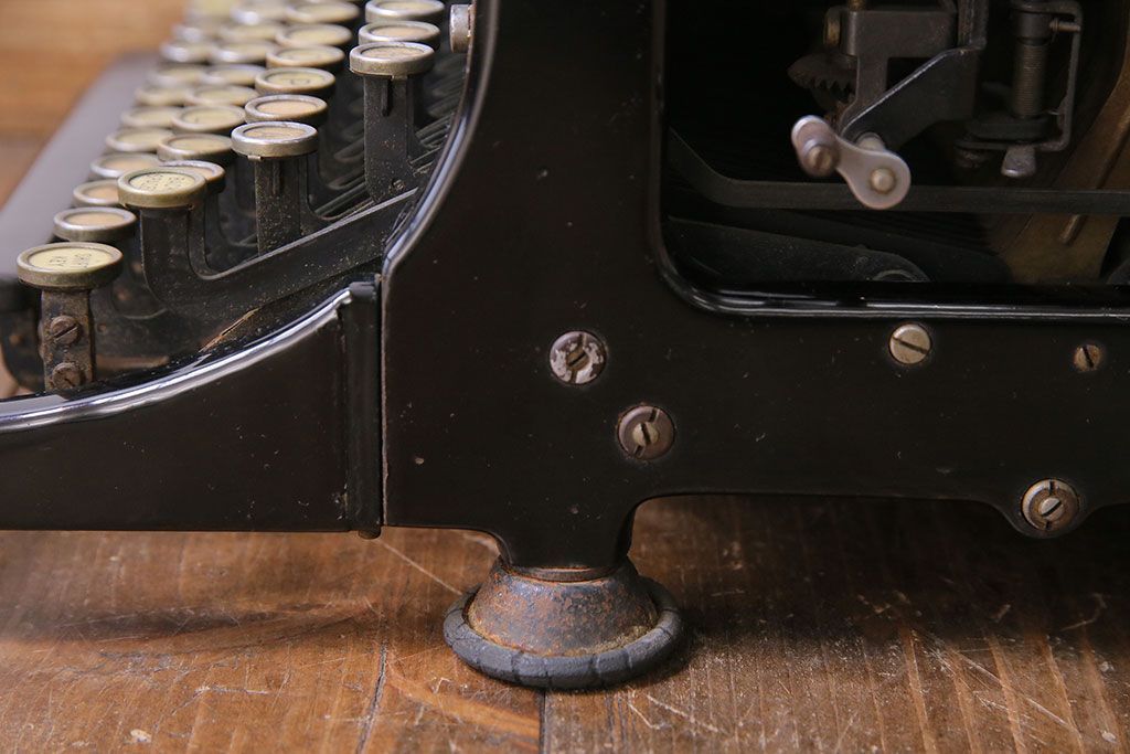 アンティーク雑貨　ドイツ製　WANDERER-WERKE(ヴォルケ社) CONTINENTAL　高級感漂うタイプライター