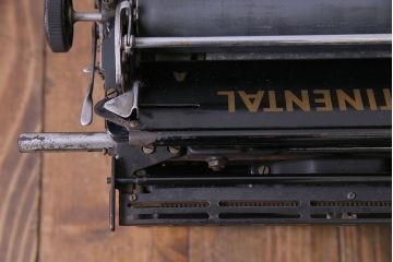 アンティーク雑貨　ドイツ製　WANDERER-WERKE(ヴォルケ社) CONTINENTAL　高級感漂うタイプライター