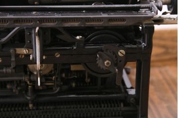 アンティーク雑貨　ドイツ製　WANDERER-WERKE(ヴォルケ社) CONTINENTAL　高級感漂うタイプライター