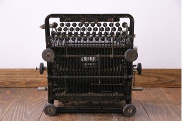 アンティーク雑貨　ドイツ製　WANDERER-WERKE(ヴォルケ社) CONTINENTAL　高級感漂うタイプライター