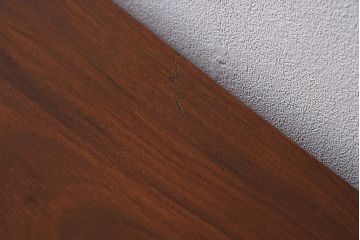 ヴィンテージ家具　北欧ビンテージ　dyrlund(デューロン)社　蛇腹式　ローズウッド材　サイドボード(収納棚、キャビネット)