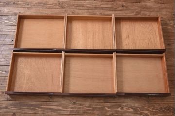 ヴィンテージ家具　北欧ビンテージ　dyrlund(デューロン)社　蛇腹式　ローズウッド材　サイドボード(収納棚、キャビネット)