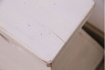 アンティーク雑貨　ペイント家具　シャビーな風合いが魅力的な踏み台(花台)