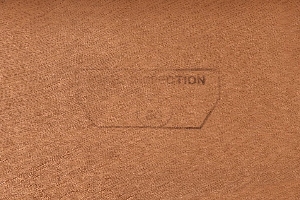 北欧家具　G-PLAN(ジープラン)　BBシリーズ(Black&Brass)のサイドボード(サイドキャビネット)