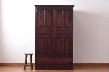 中古美品　和モダンな空間におすすめの上品なワードローブ(洋服箪笥、キャビネット)