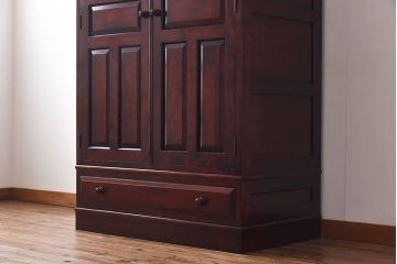 中古美品　和モダンな空間におすすめの上品なワードローブ(洋服箪笥、キャビネット)