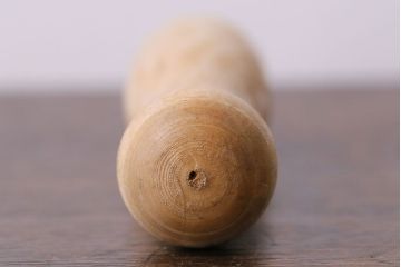 アンティーク雑貨　イギリス製　ぽってりとしたフォルムが愛らしい木製スパイスマッシャー(すり鉢)