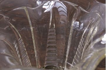 アンティーク雑貨　イギリス　レトロな味わいを醸し出すガラス小物入れ(フラワーベース)