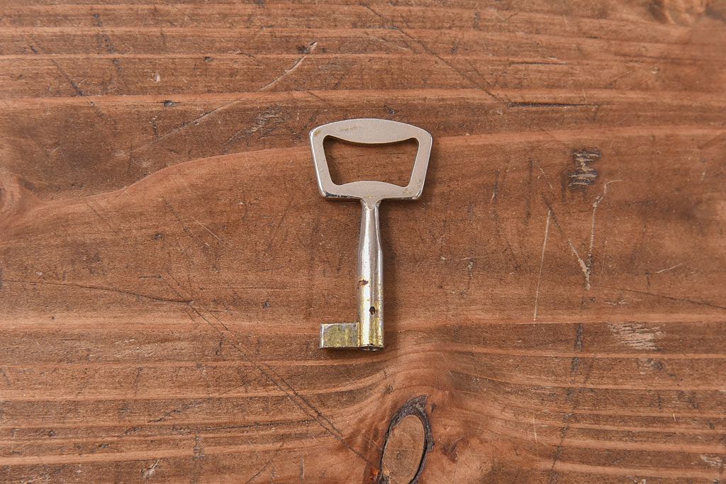 北欧家具　チーク材　曲線のフォルムが珍しいデスク(平机、在宅ワーク、在宅用ワークデスク、カウンターテーブル)